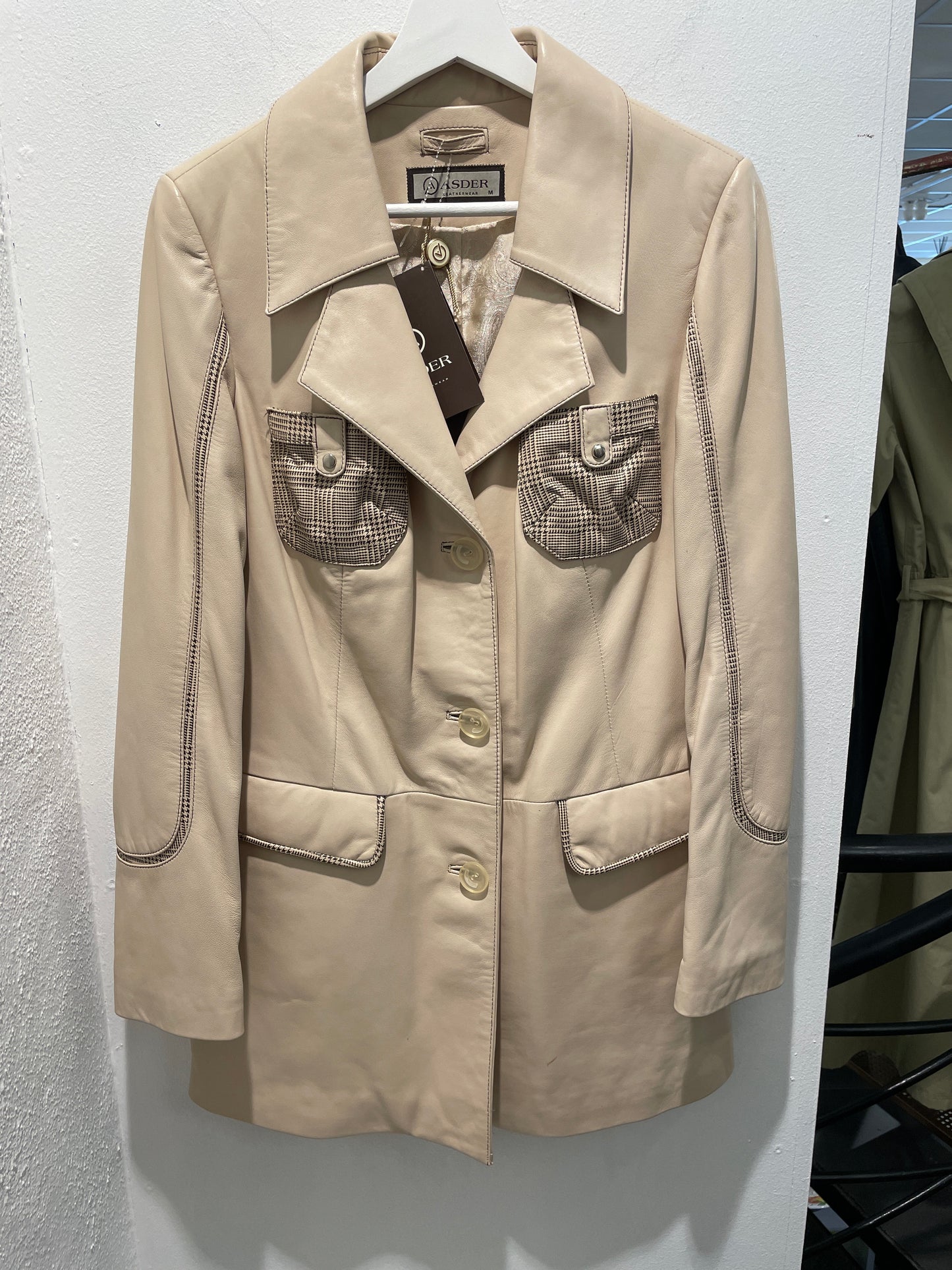Brand New Beige Structured Leather Coat With Houndstooth Details - M