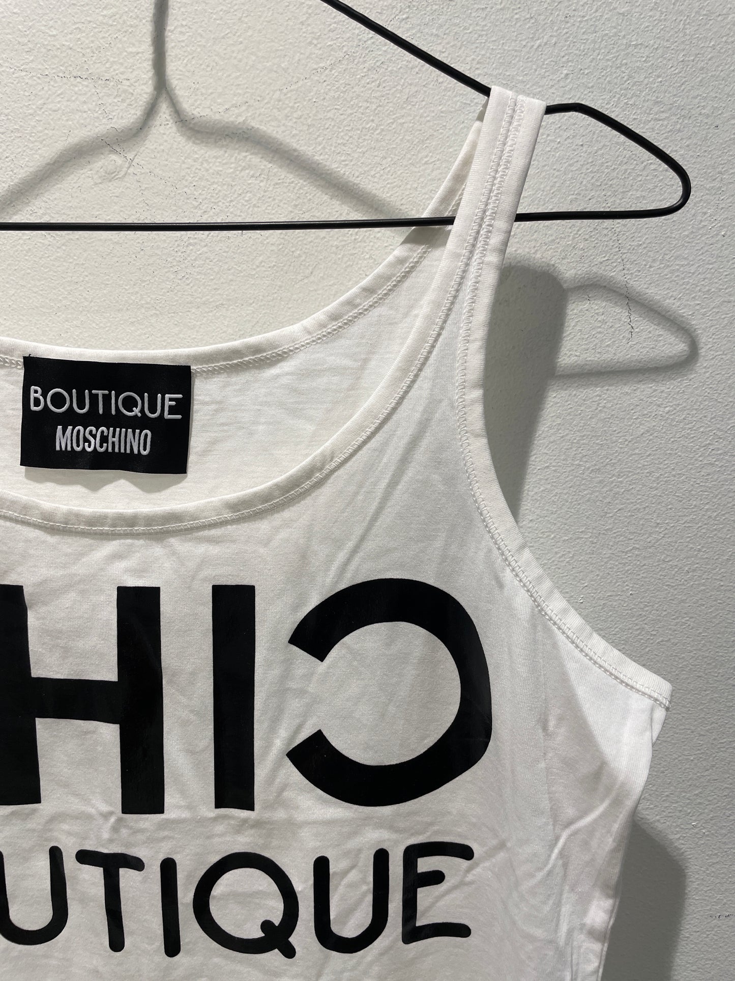Moschino - white top w. logo - S/M