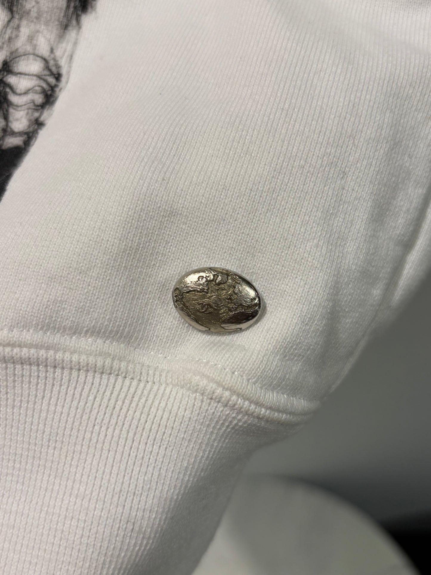 Chanel - Astronaut Sweatshirt - Medinas Wardrobe - EU44 (S-L)