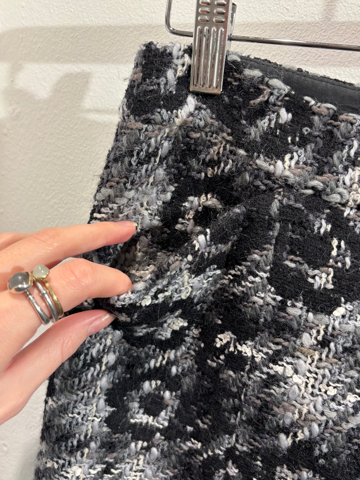 Chanel Skirt – Wool Blend in Grey with Camelias – EU 38