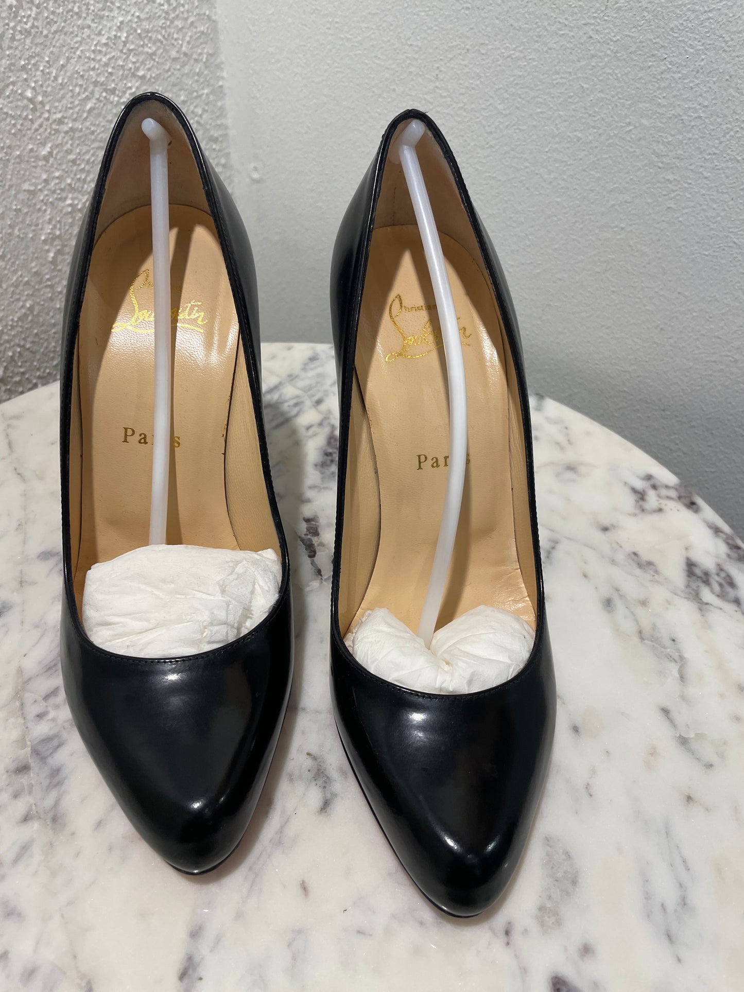 Christian Louboutin Decollete 868 Pumps in Black Leather – 37,5