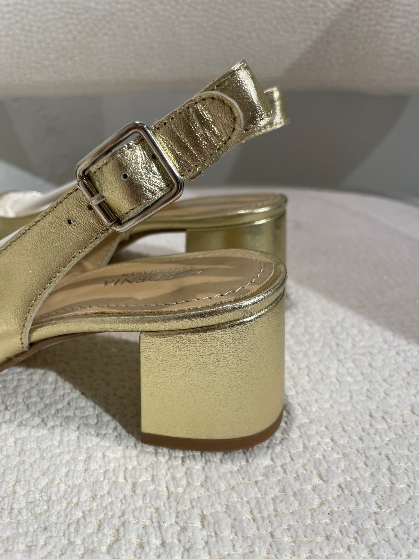 Gardenia – slingbacks - Gold Leather  - 38