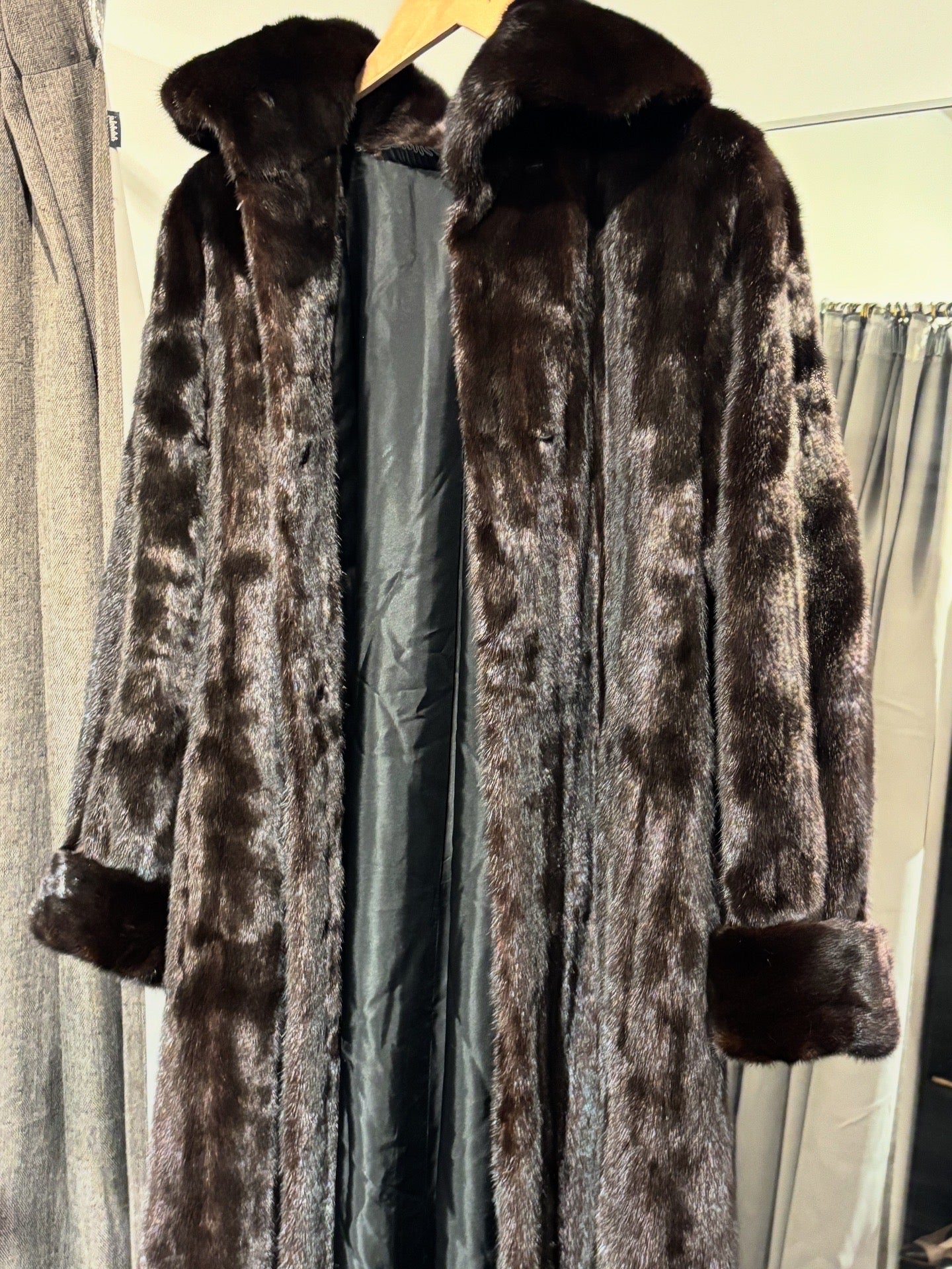 Furrier Ole B. Christensen Fur Coat - Mink - Size S-L