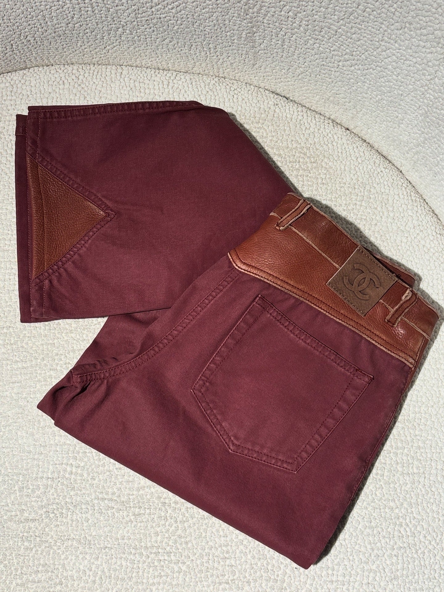 Chanel Jeans – Denim & Leather Trim in Bordeaux & Purple - EU 36