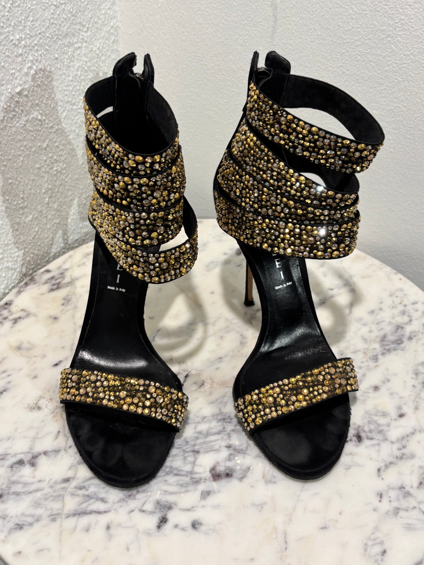 Casadei - heels - black w.gold - 39,5 - Medinas Wardrobe