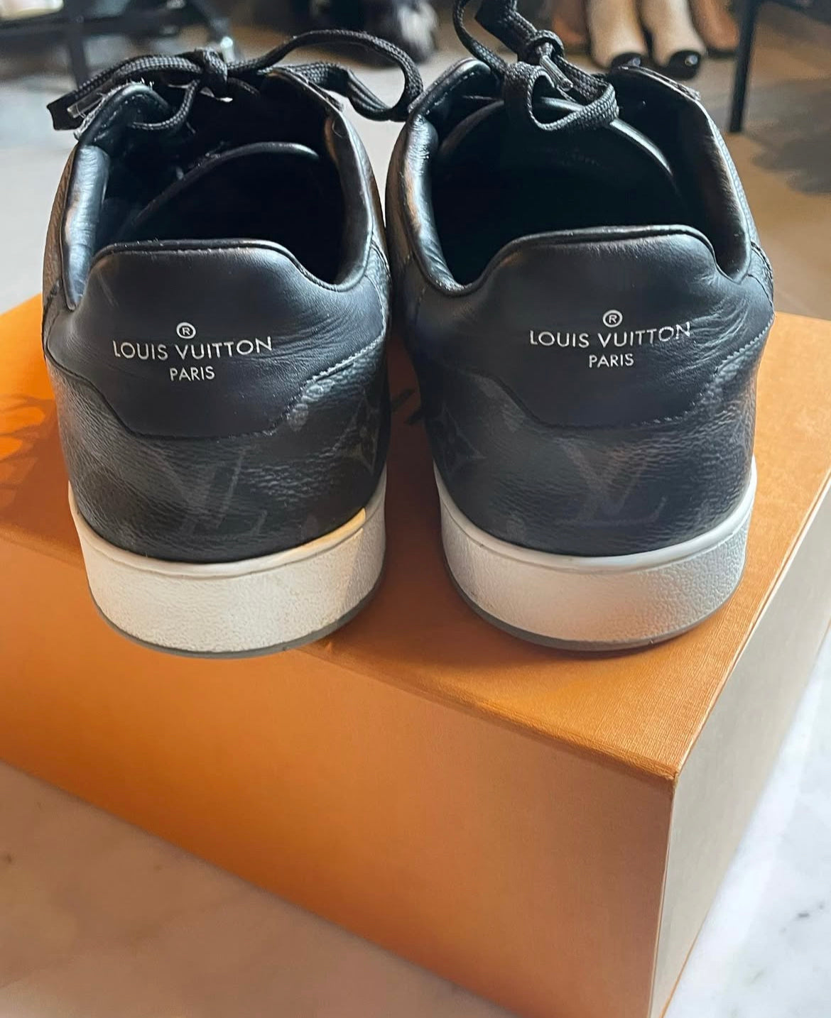 Louis Vuitton monogram sneaks - Herre - 43