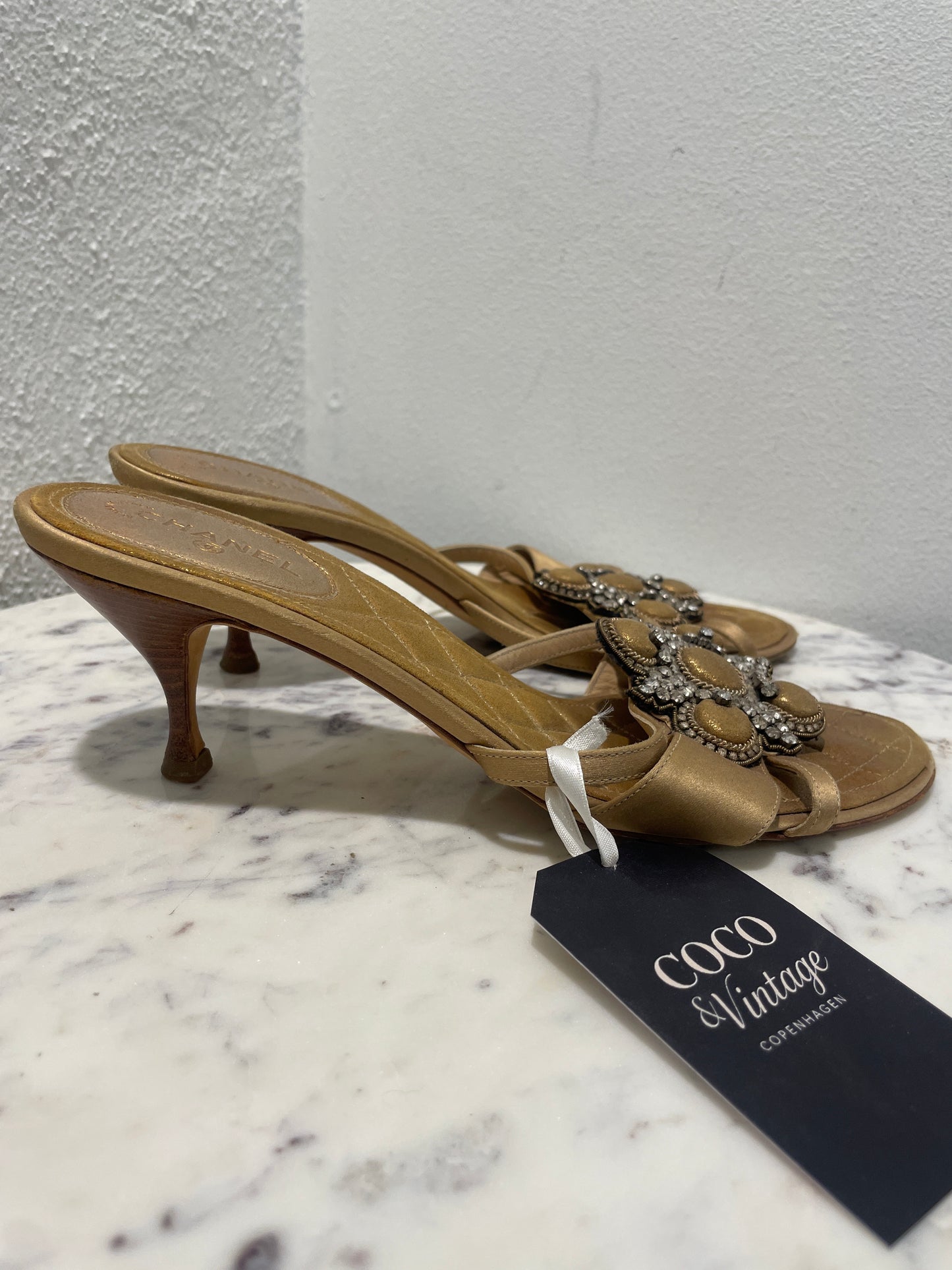 Chanel Metallic Gold Quilted Gripoix Kitten Mules – EU 38