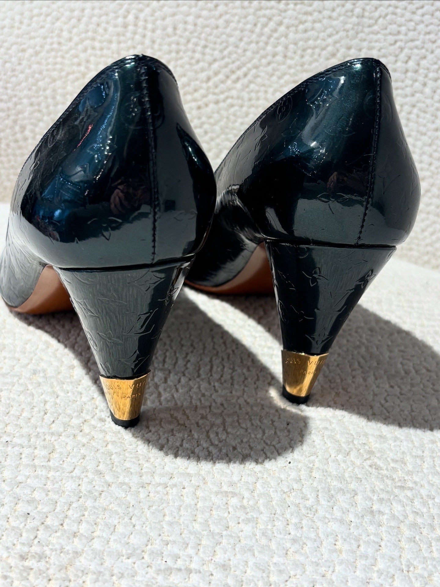 Louis Vuitton Heels – Emerald Green Patent Leather - EU 39.5