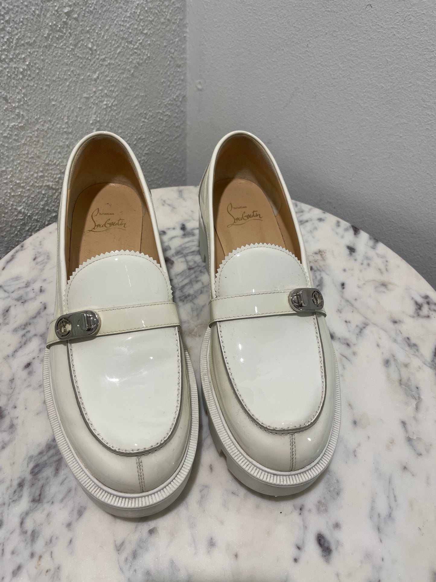 Christian Louboutin Lock Woody Leather Loafers - 37