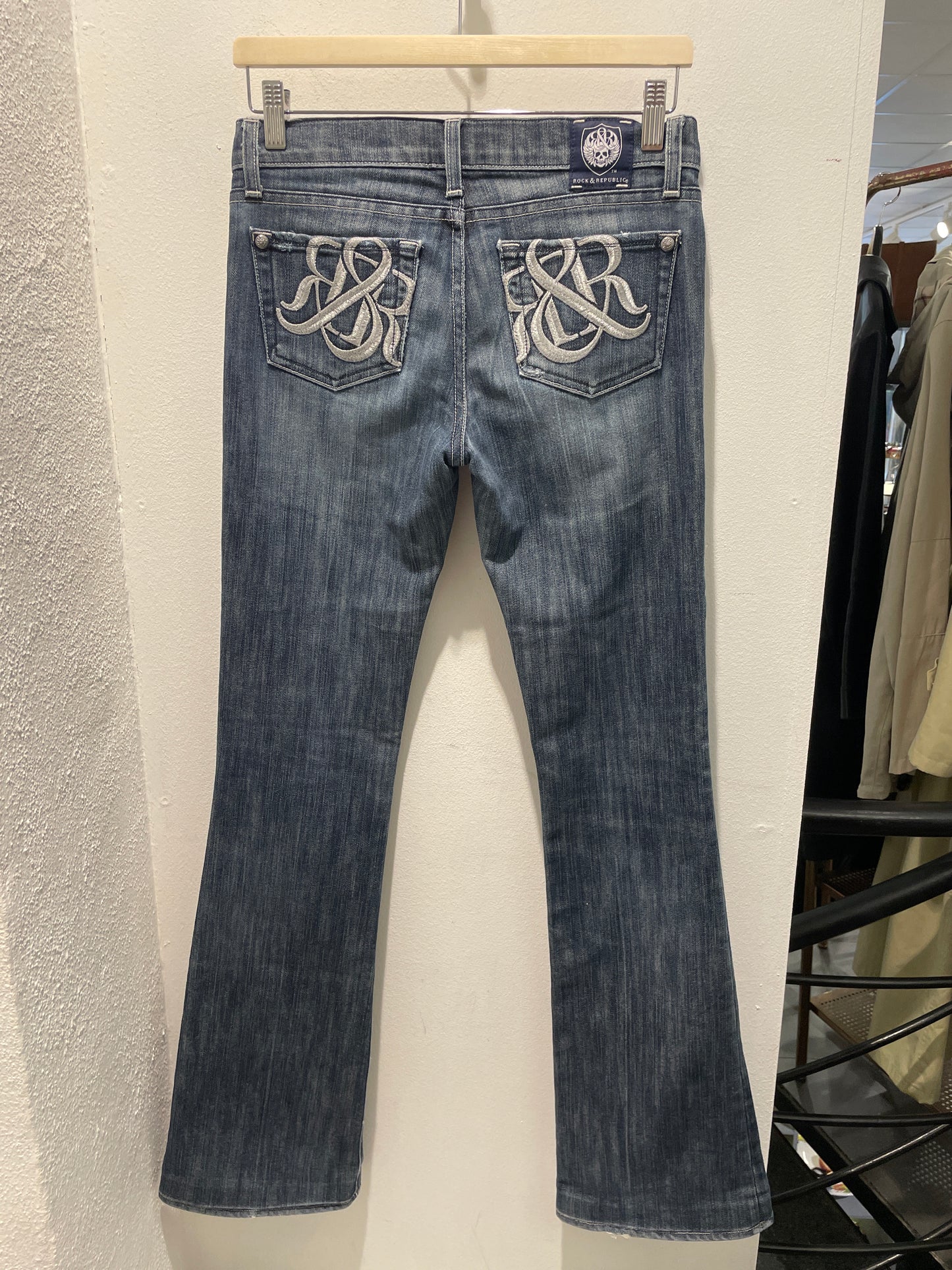 Rock & Republic Bootcut Jeans with Embroidered Pockets - W25