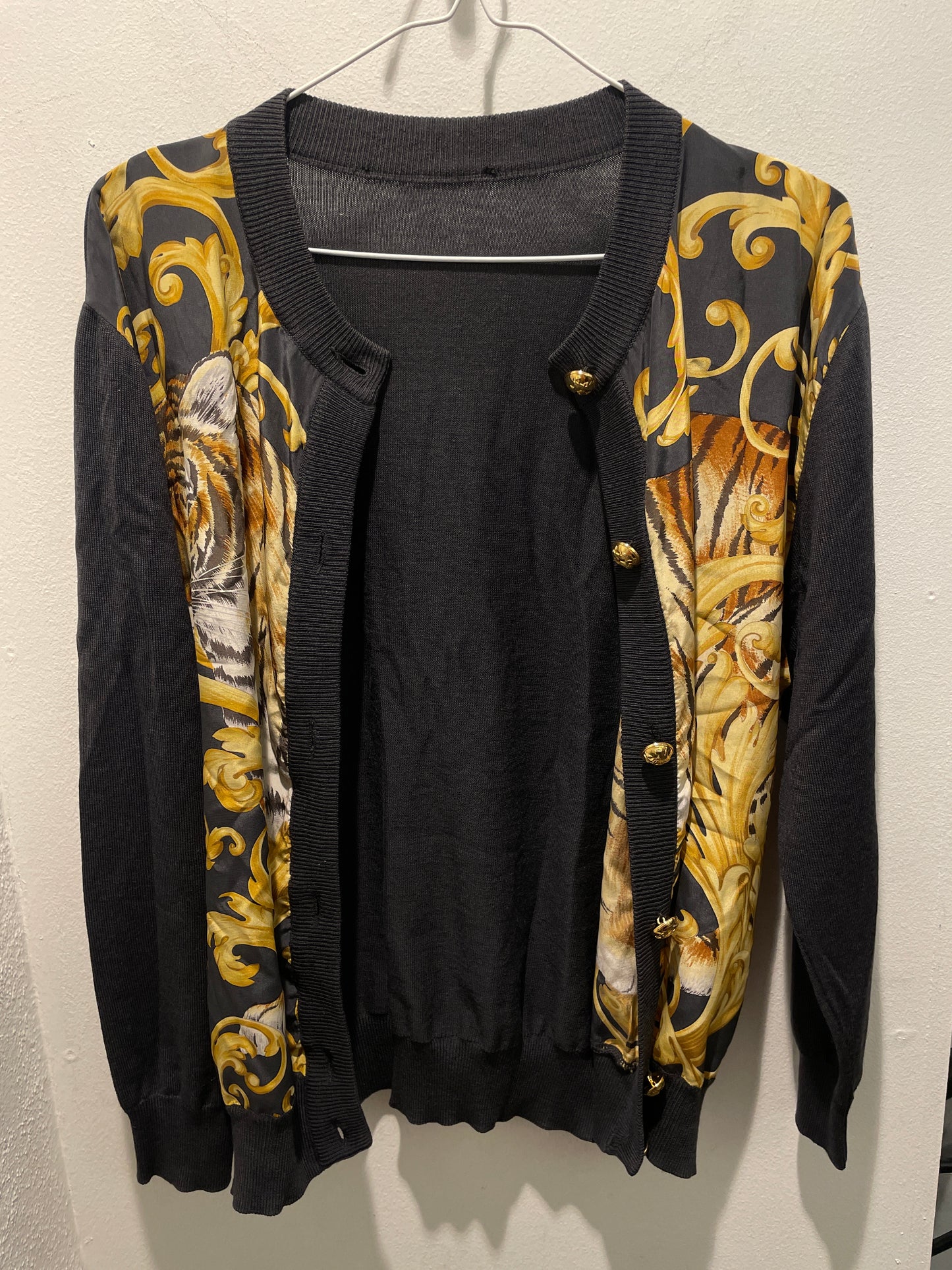 Salvatore Ferragamo Vintage – Iconic Tiger Print Silk Cardigan - L