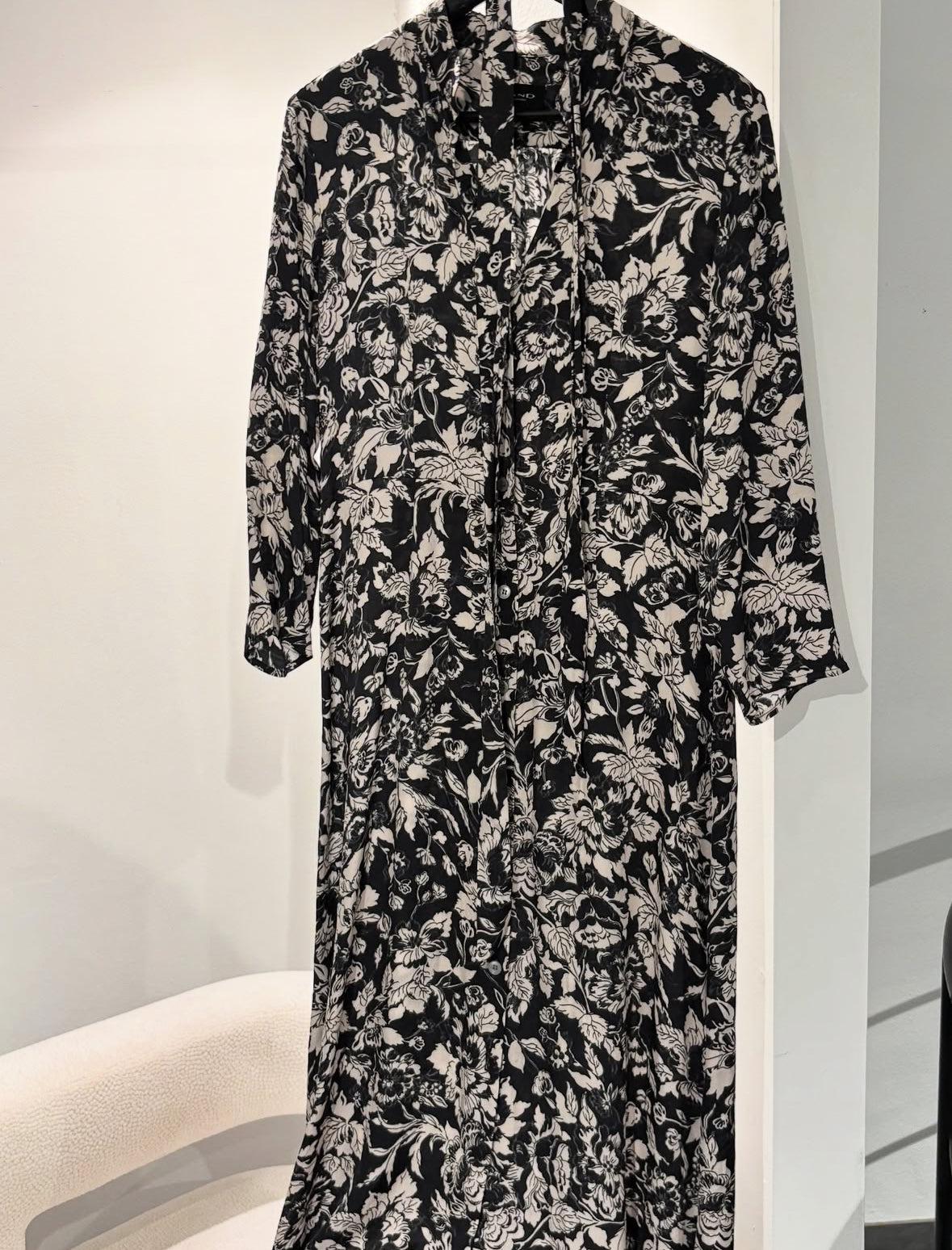 Sand Dress - Black & White Floral Print with Tie Belt