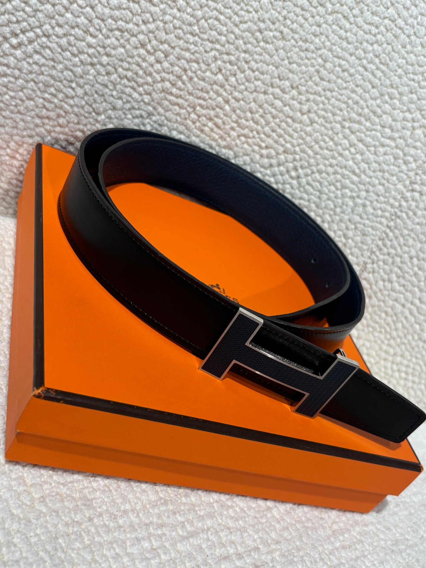 Hermès Belt – Reversible Leather & H Buckle in Navy & Black - Size 90