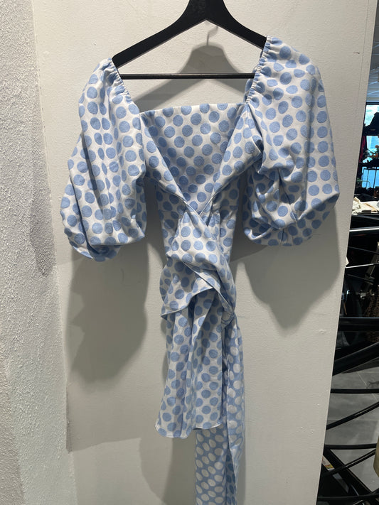Asilio - Dress - white w. skyblue dots - on/off shoulders - wide belt - 36 - Medinas Wardrobe