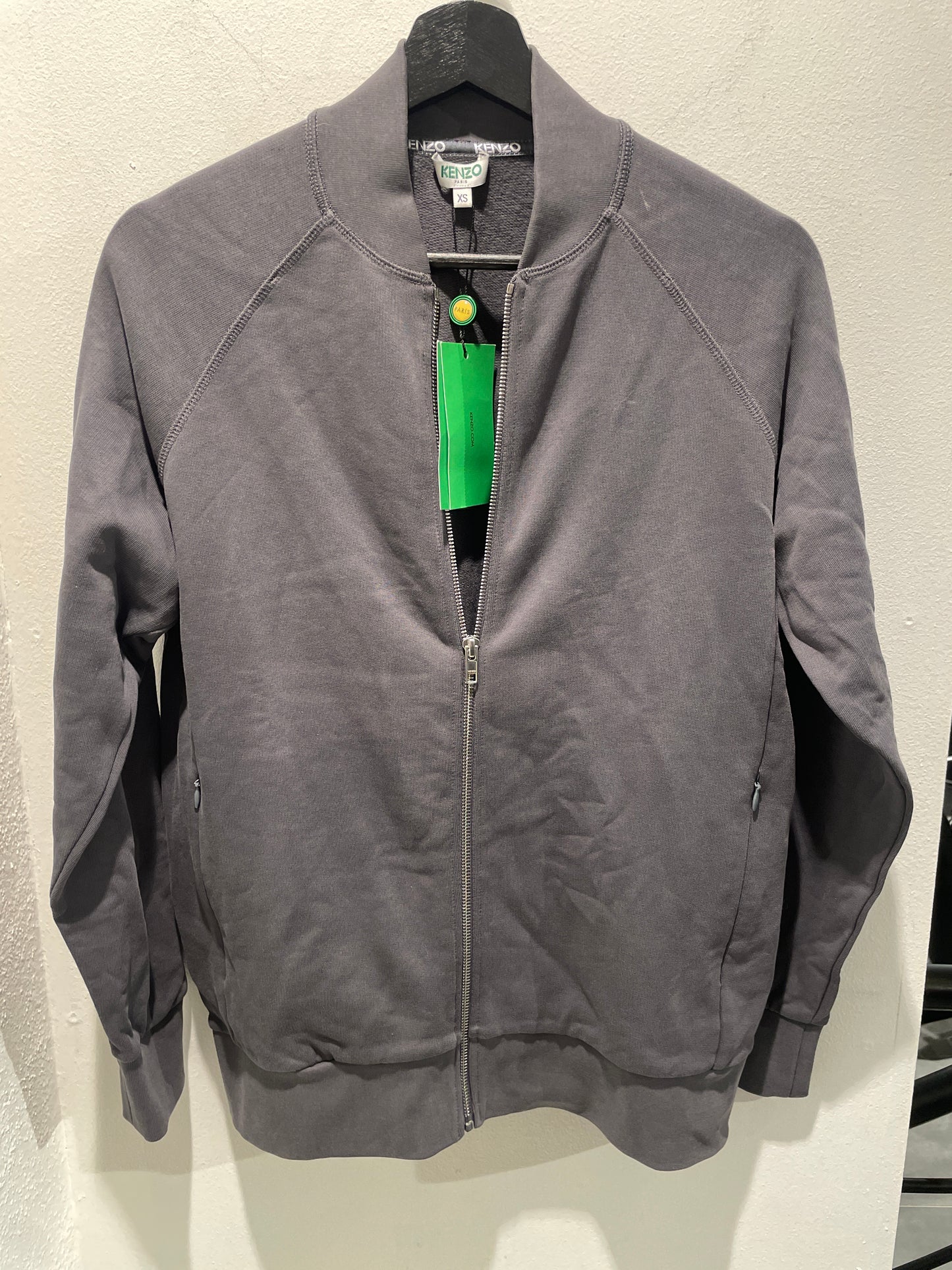Kenzo Paris – Brand New with Tags Zip-Up Sweatshirt in Charcoal Grey/Pink - M