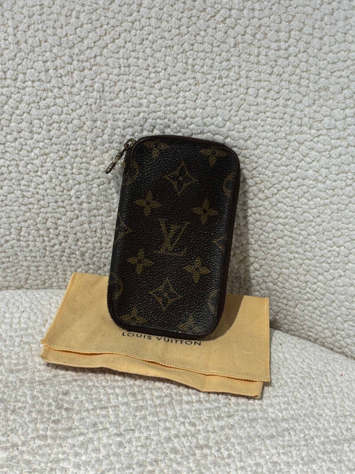 Louis Vuitton Key Holder - Monogram Leather & Gold Hardware