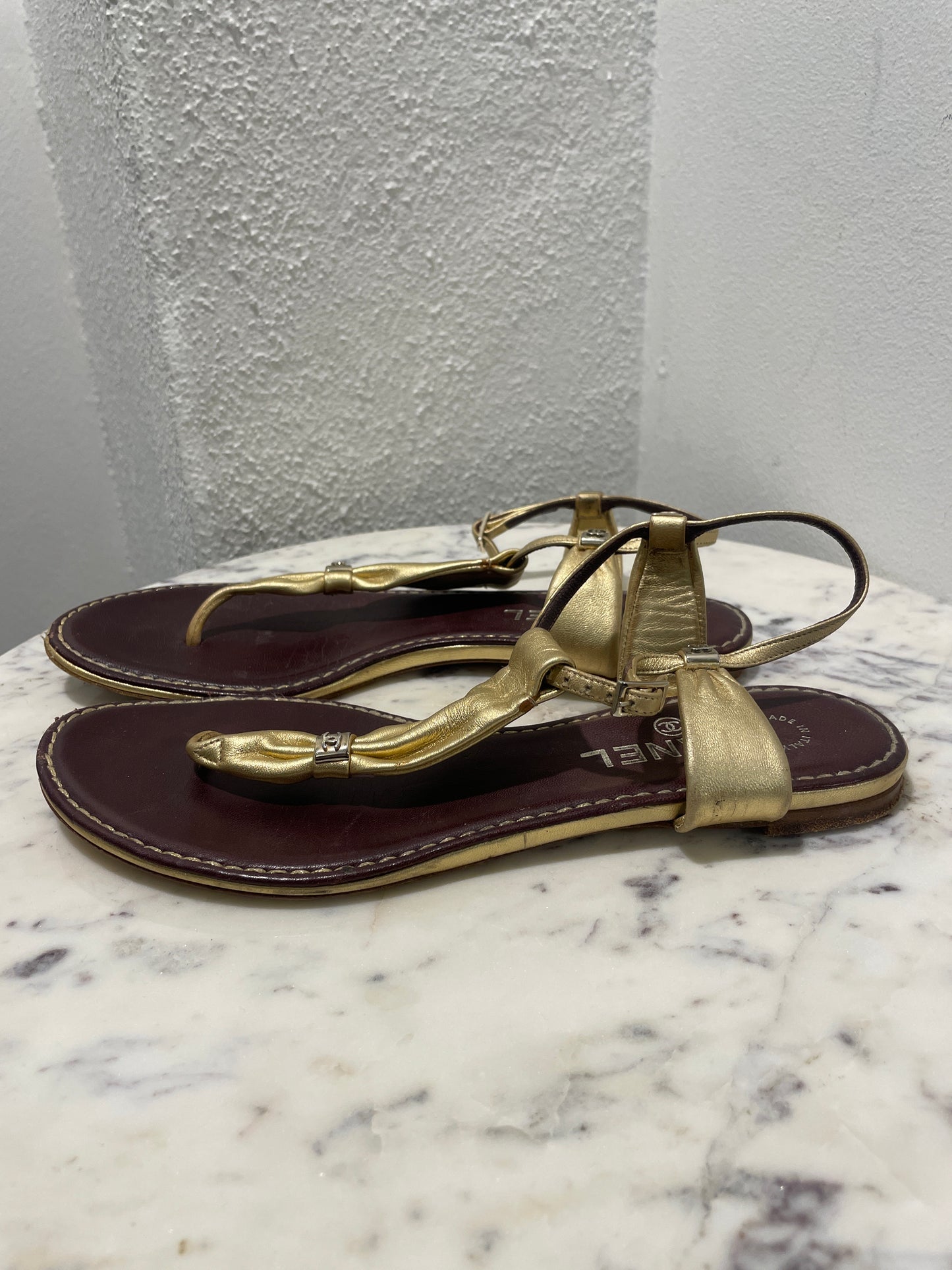 Chanel Metallic Gold Leather CC Sandals – 38