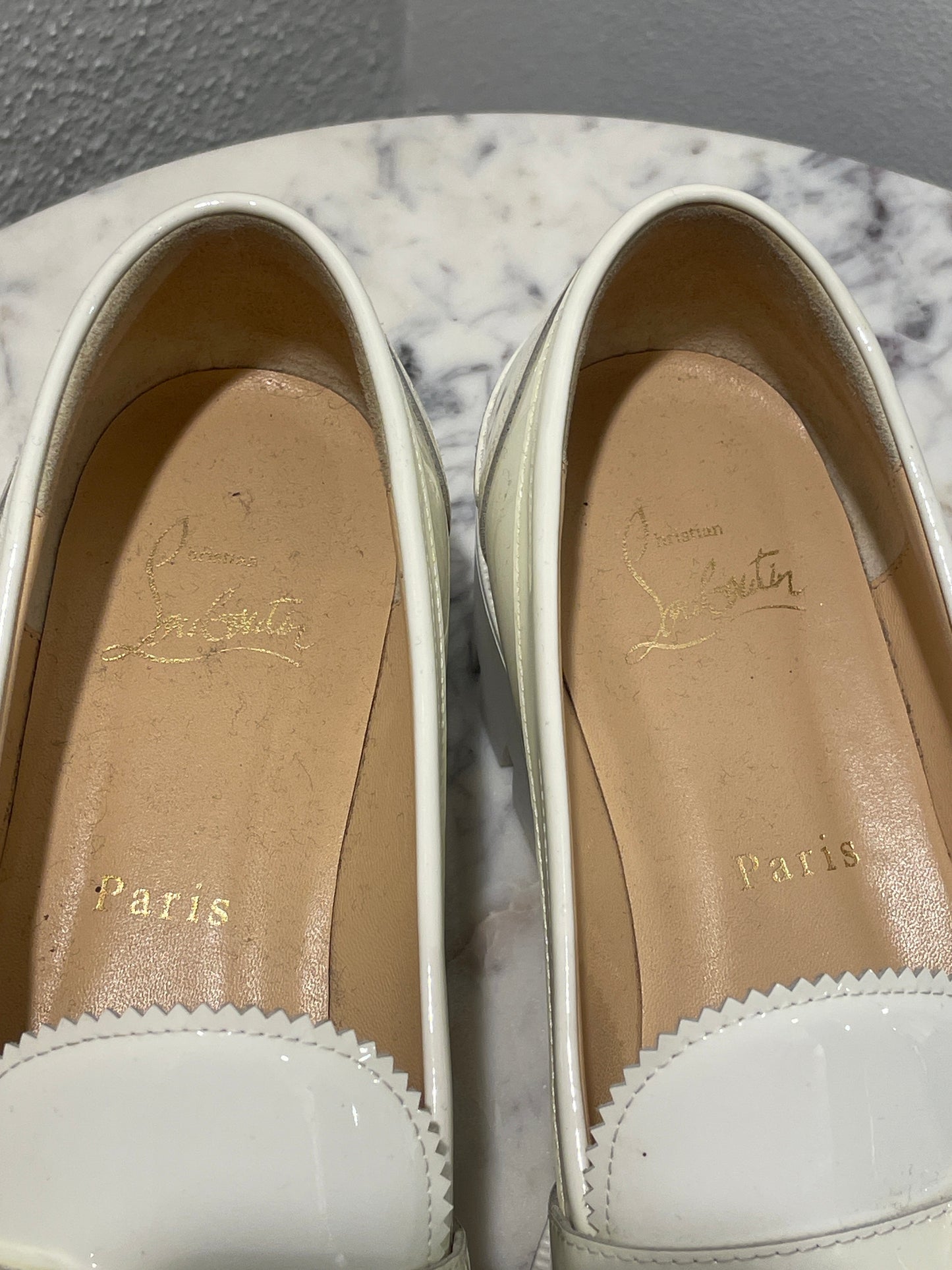 Christian Louboutin Lock Woody Leather Loafers - 37