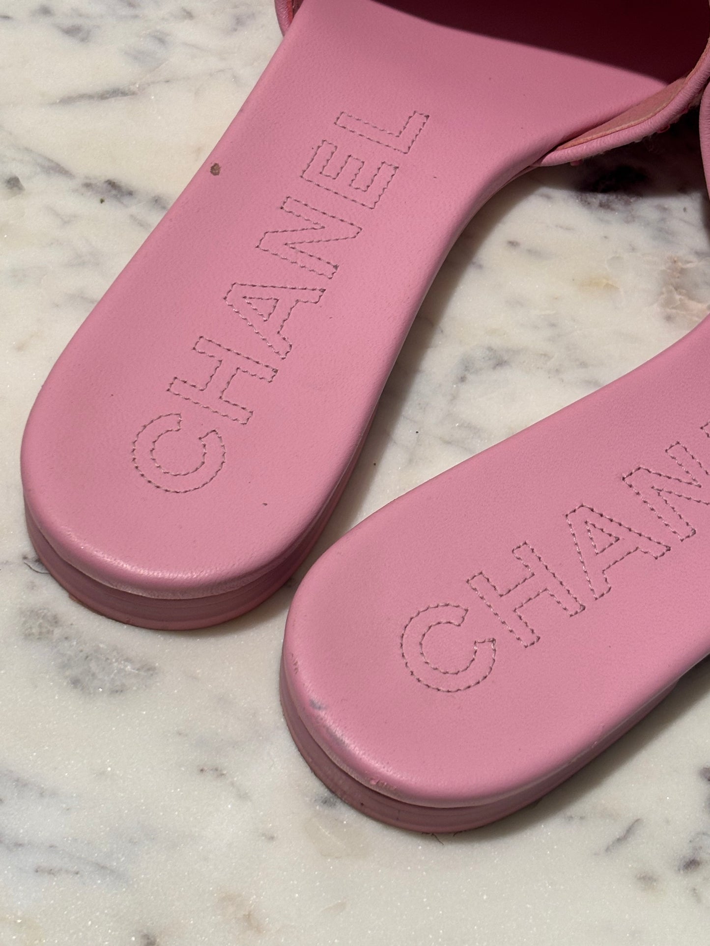 Chanel Sandals – Pink with Logos – EU 39C