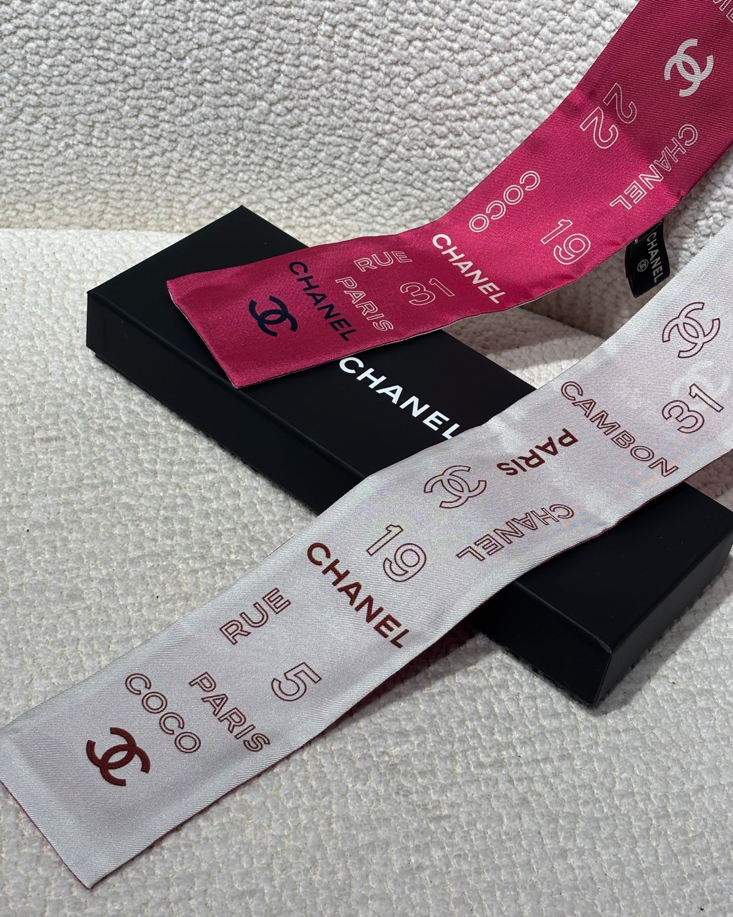 Chanel Twilly - Silk - White & Pink