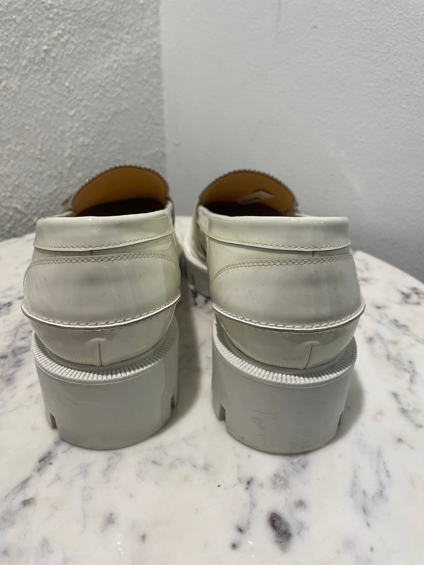 Christian Louboutin Lock Woody Leather Loafers - 37