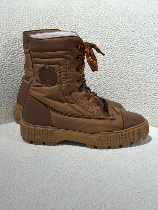 Hermès Boots – Caramel/Brown Calfskin & Parachute Fabric – EU 39