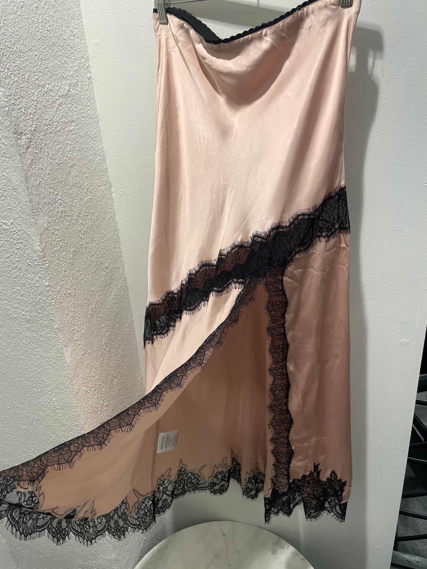 Herskind Nelly Asymmetric Lace Satin Skirt – Size EU 40 / L (Brand New with Tags)