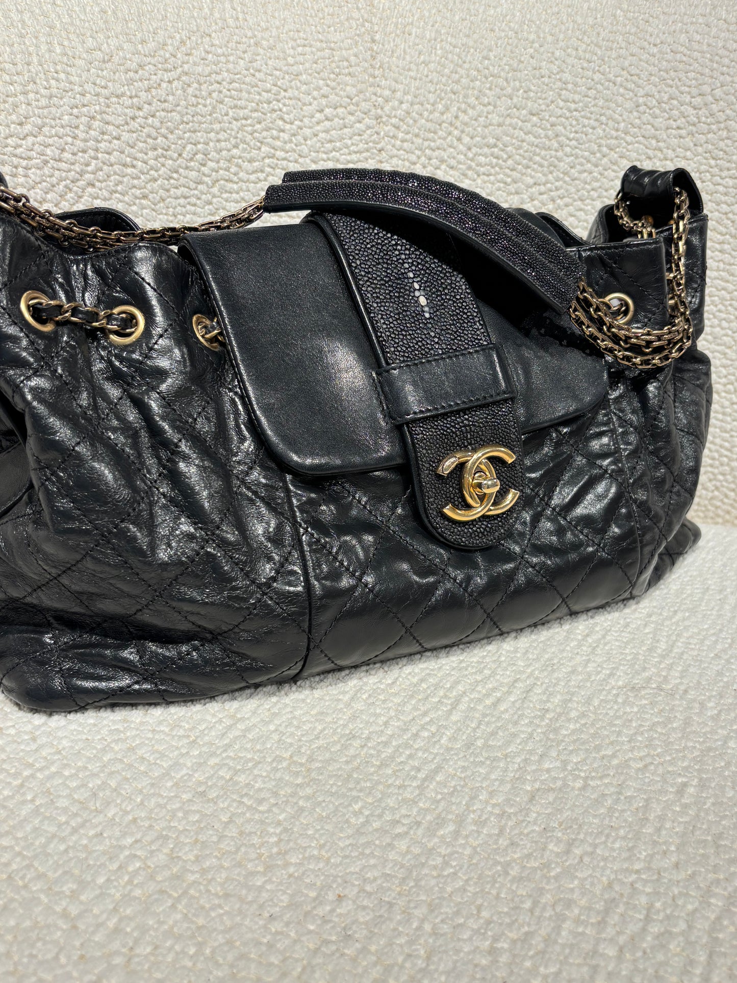 Chanel Stingray Bindi CC Accordion Tote – Black Calfskin & Gold Hardware