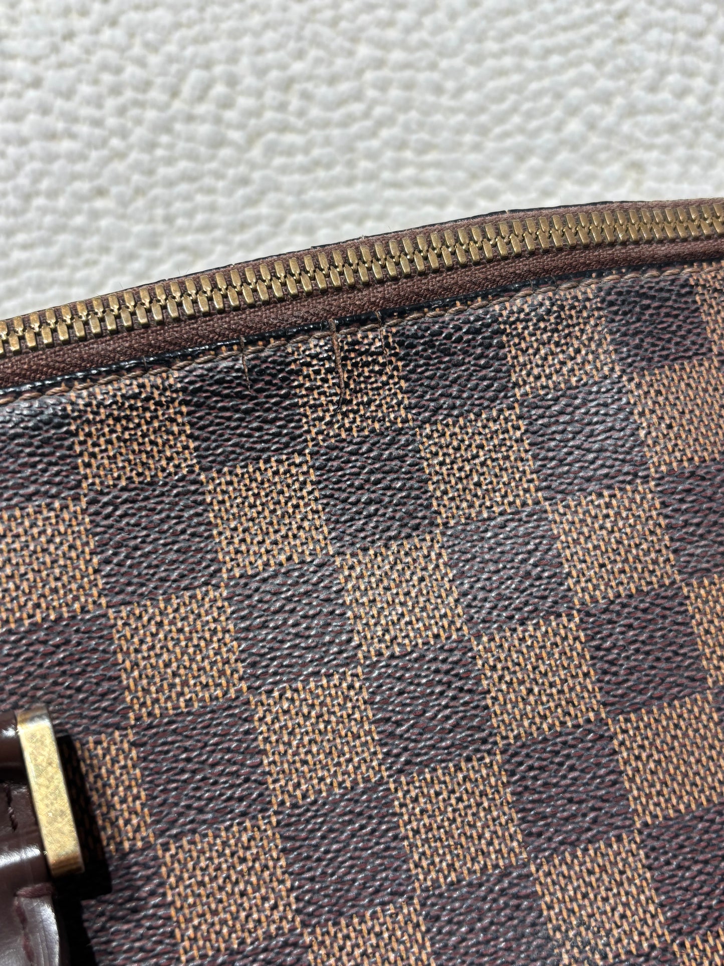 Louis Vuitton Ribera – Damier Ebene Logo Canvas