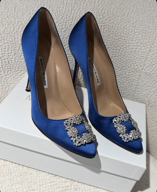 Manolo Blahnik Heels - Hangisi Pumps in Blue Satin - EU 41