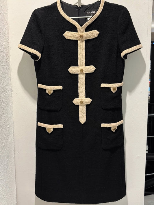 Iconic Chanel Dress – Tweed in Black & White - EU 38 (S/M)