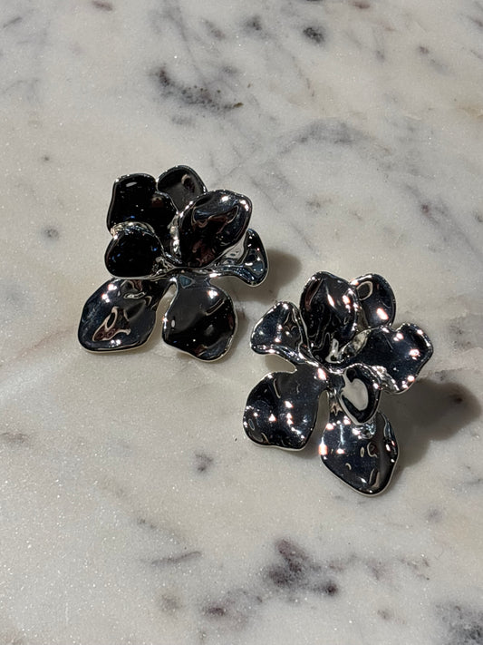 Pilgrim - Earrings - Silver Flowers - Medinas Wardrobe