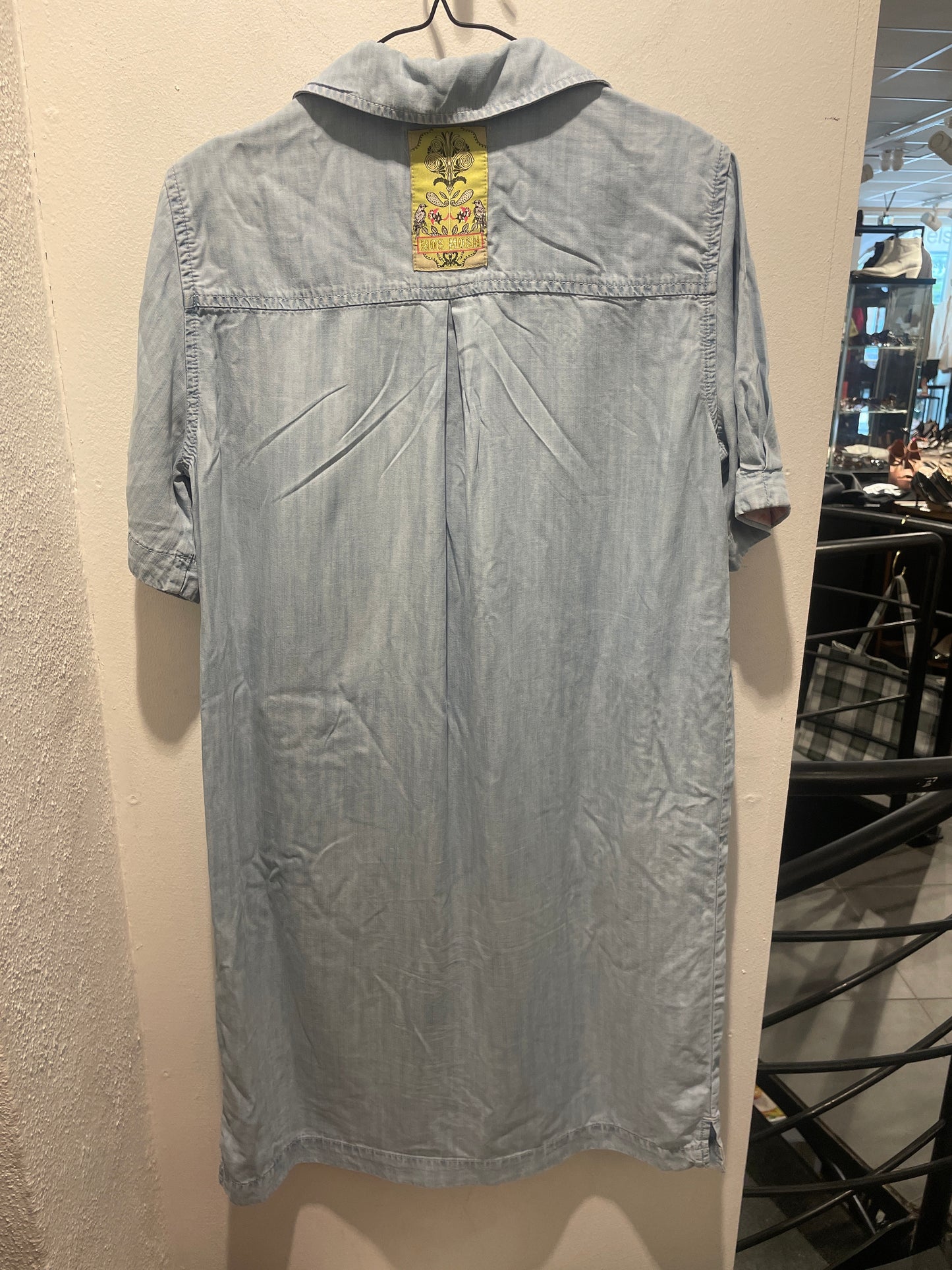Mos Mosh dress – Light blue tencel shirtdress with embroidered back detail - S