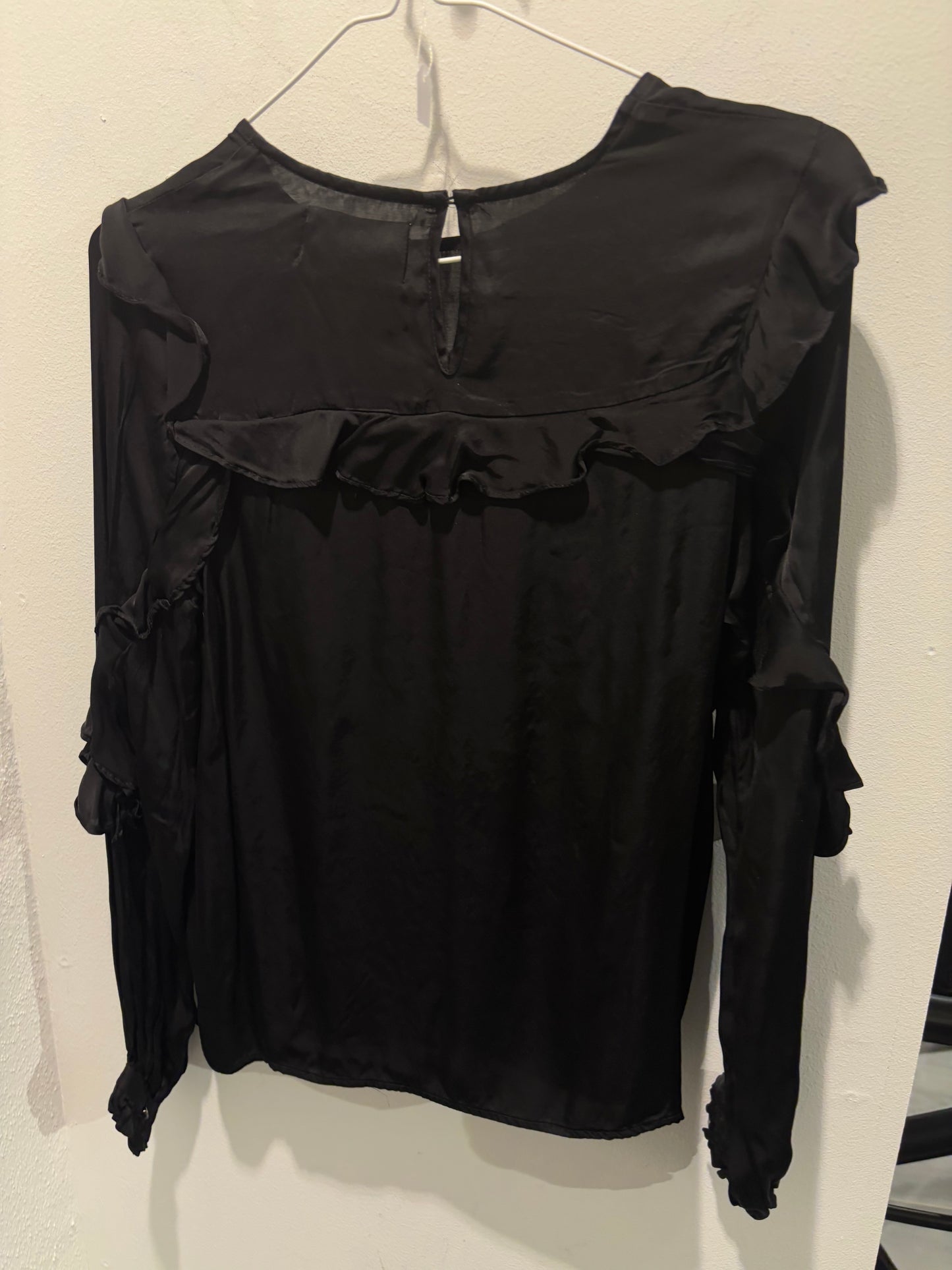 Munthe - top - black w. frill - EU38 - Medinas Wardrobe
