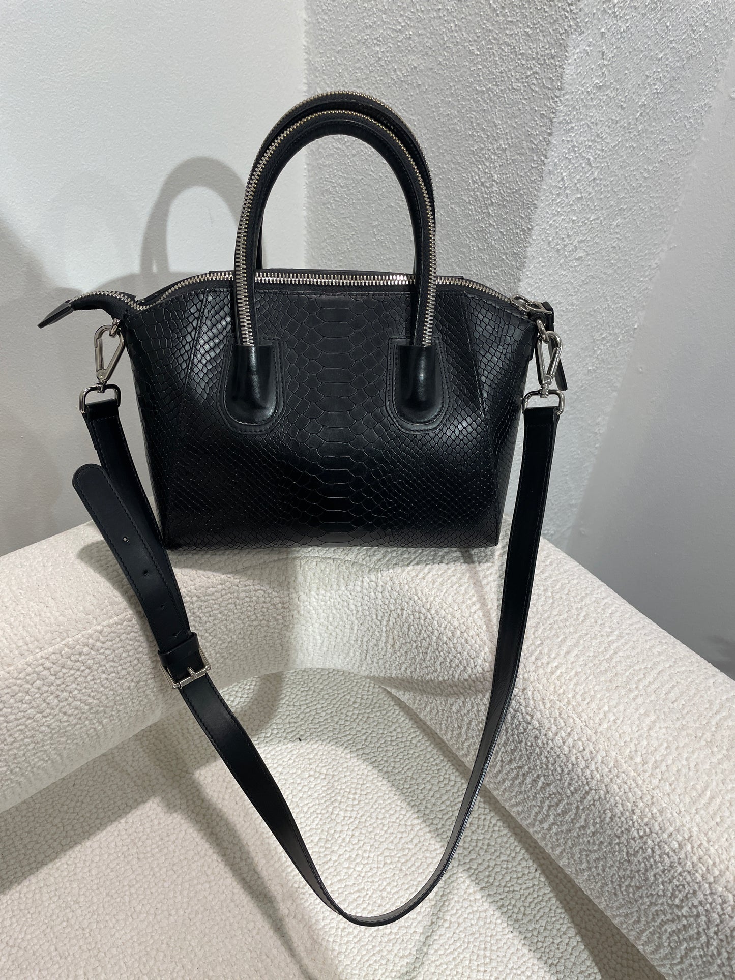 Leowulff - Boa Black Silver bag