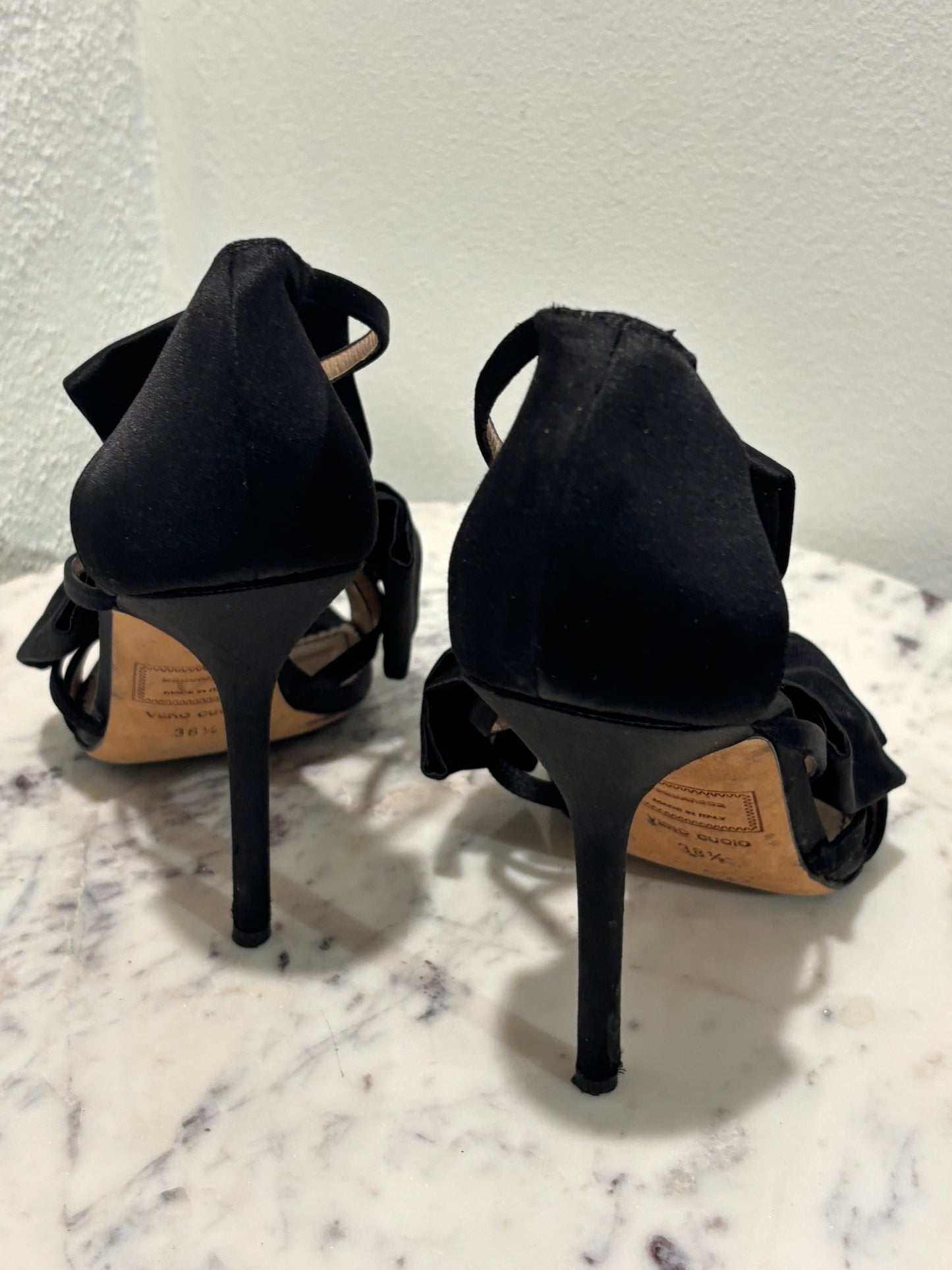 DSQUARED - Elegant black satin bow sandals - 38,5 - Medinas Wardrobe