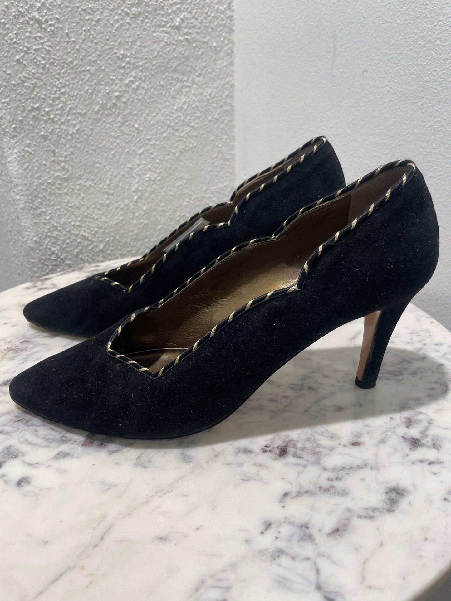 Vintage Yves Saint Laurent YSL Black Suede Scalloped Pumps with Gold Trim - 38,5