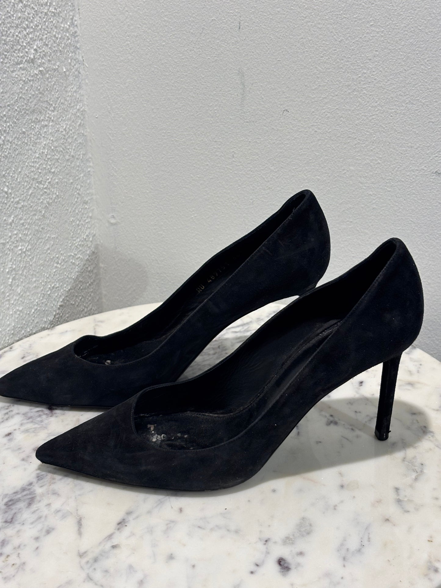 Saint Laurent - Anja pump - Black suede - 38,5 - Medinas Wardrobe