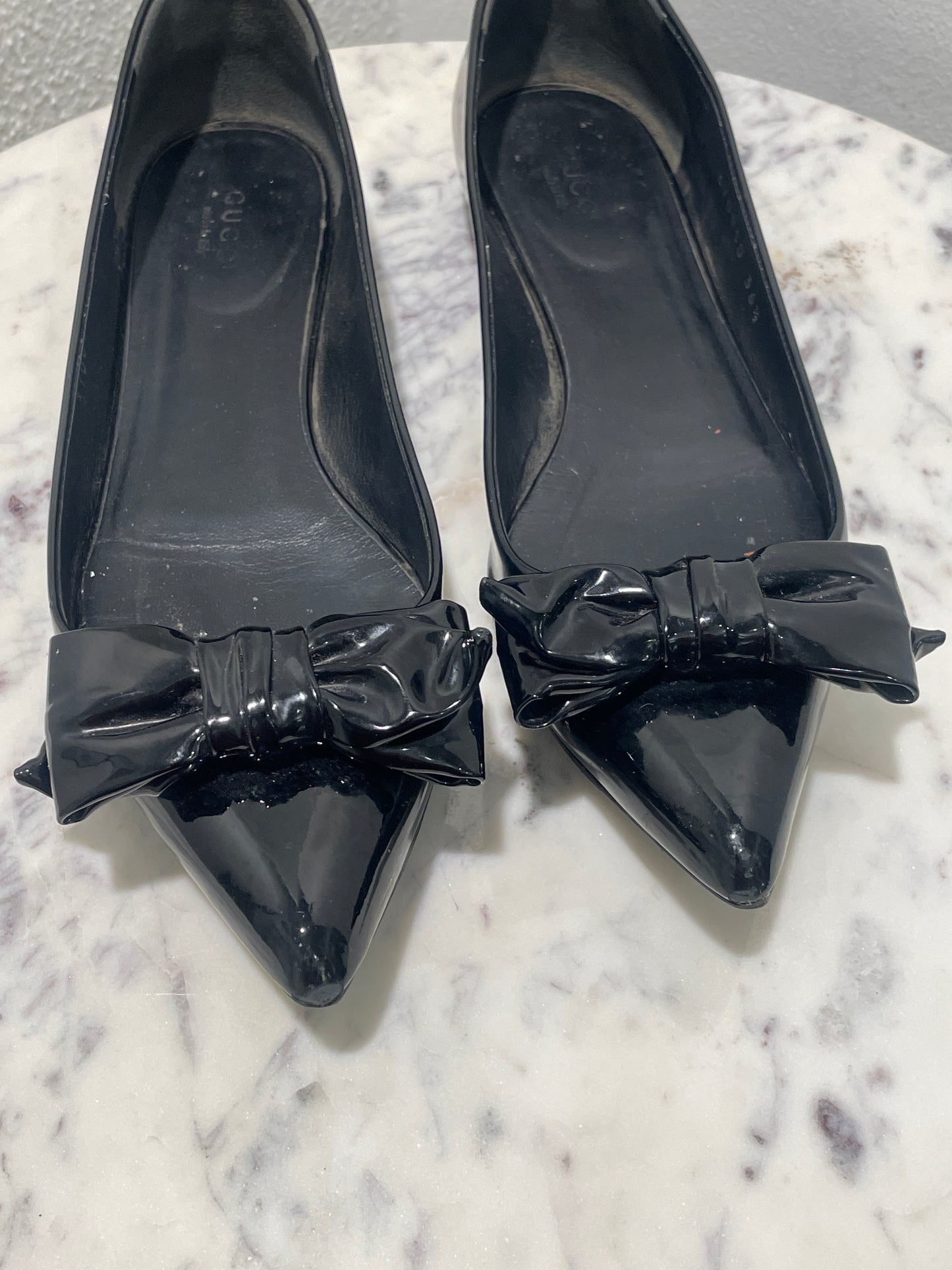 Gucci Black Patent Leather Pointed-Toe Bow Ballet Flats - 36,5