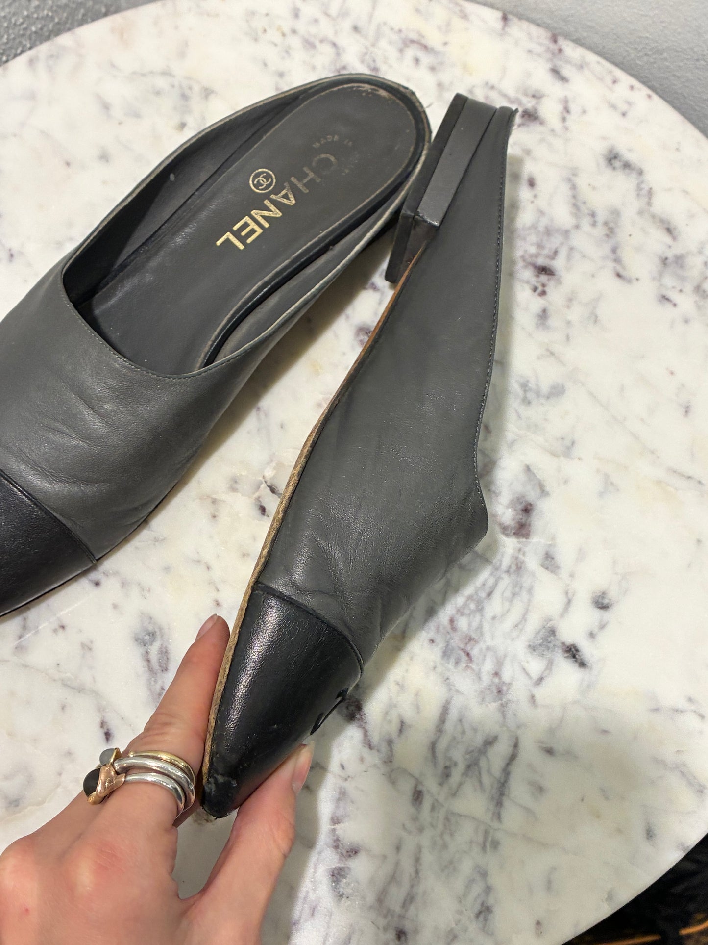 Chanel Mules – EU 39,5 C - Medinas Wardrobe