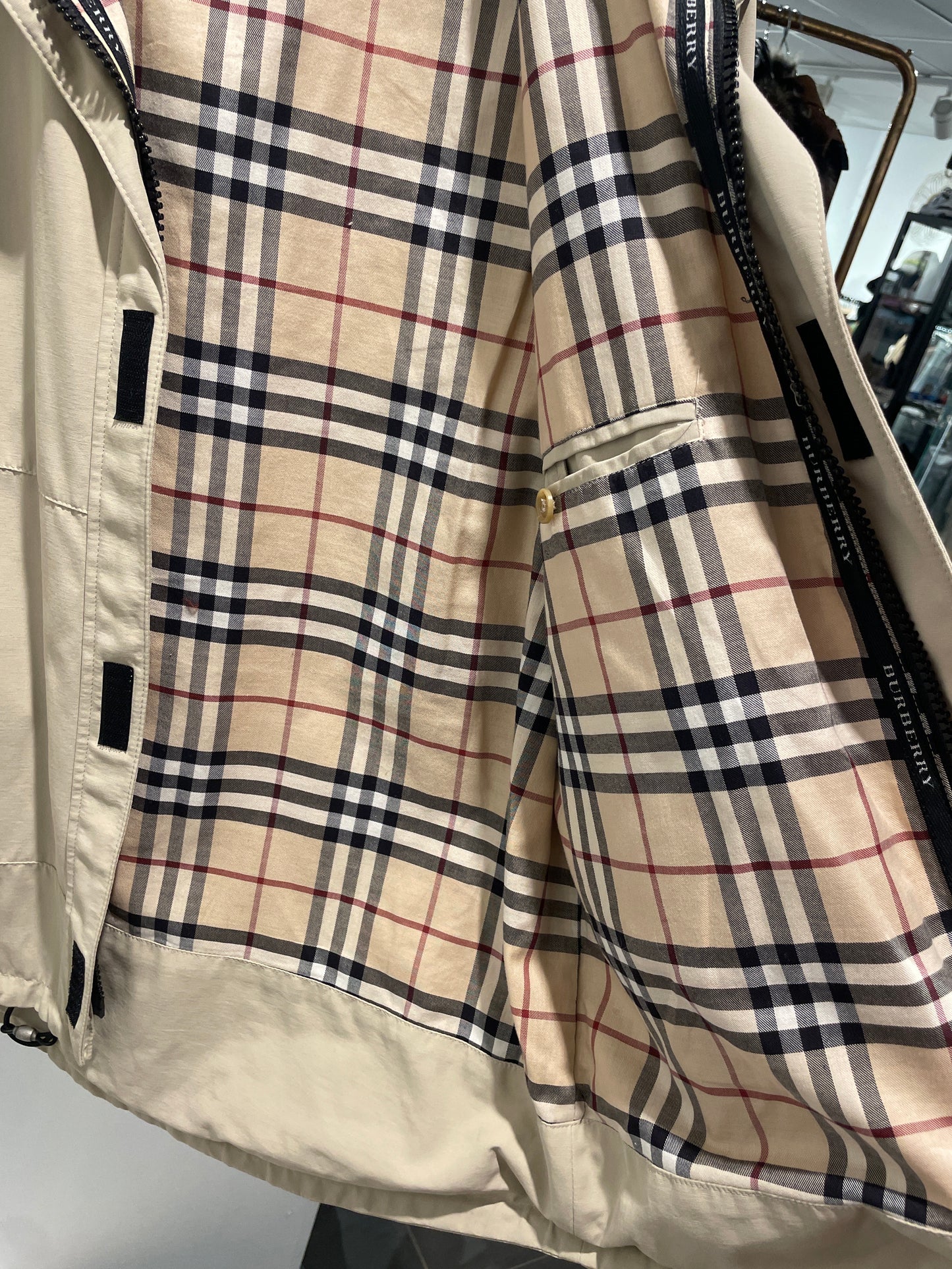 Burberry jacket - S-L - unisex