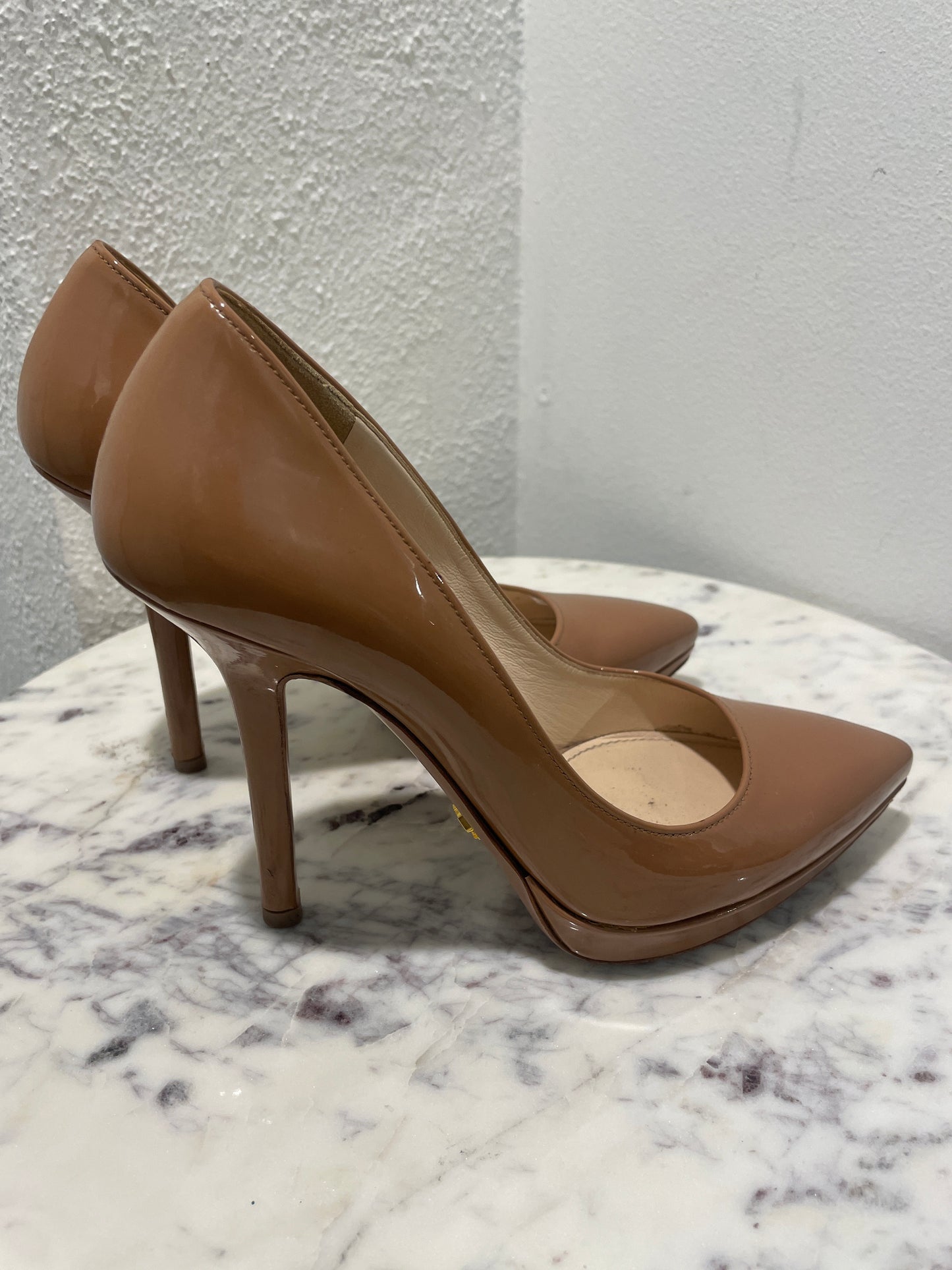 Vintage Prada Camel Nude Patent Leather Platform Pumps - 36
