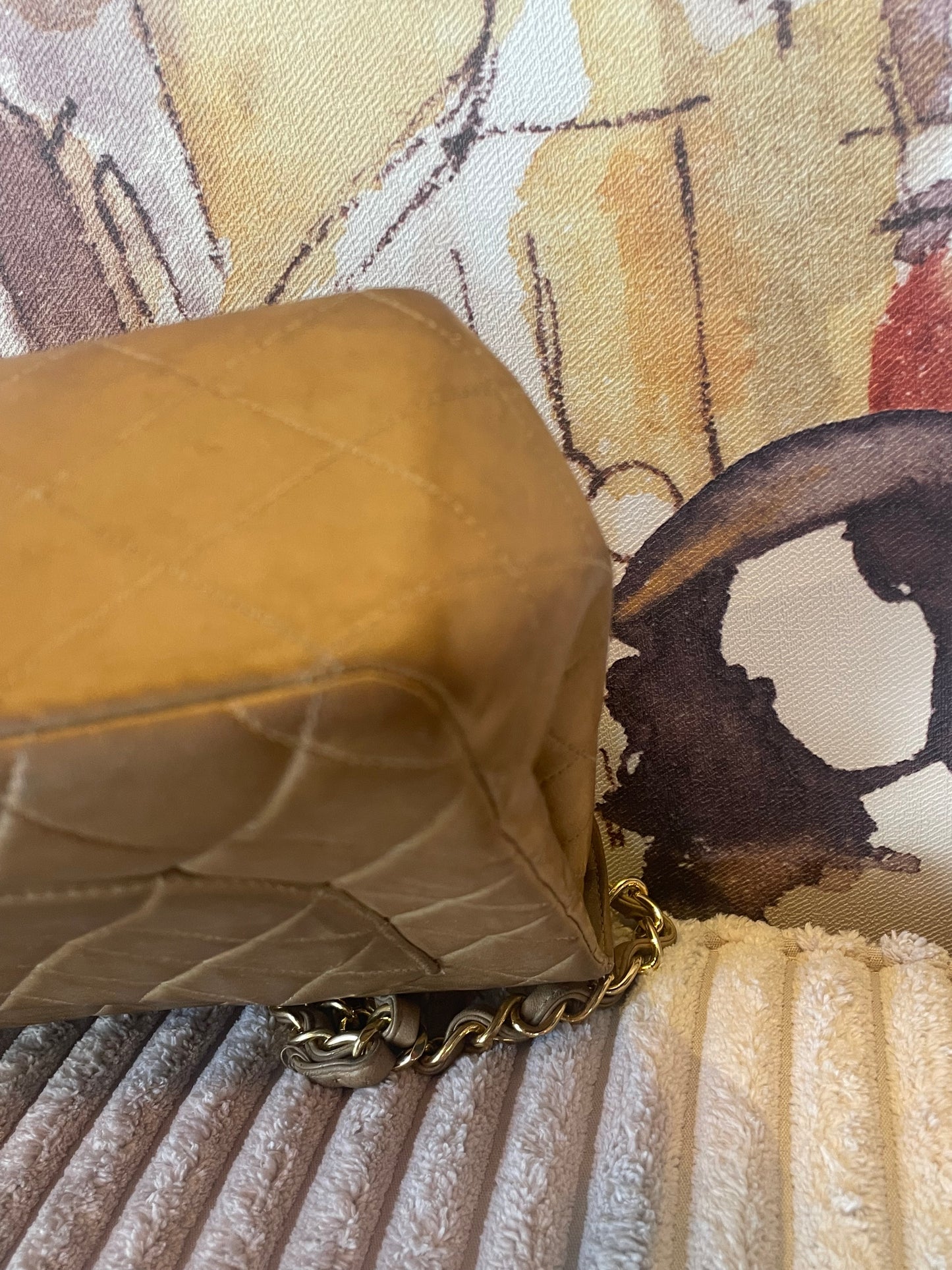 Vintage Chanel Single Flap Bag - Jumbo - Camel - 24k Guld hardware