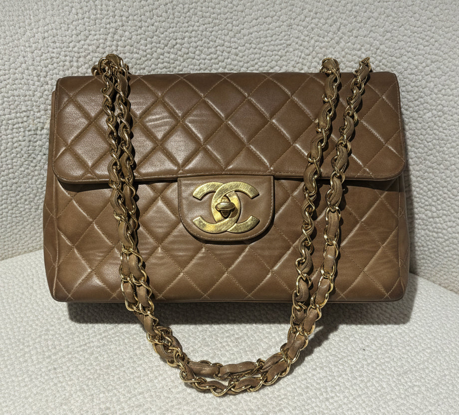 Chanel Vintage XL Classic Flap Bag – Camel Lambskin & 24K Gold Hardware