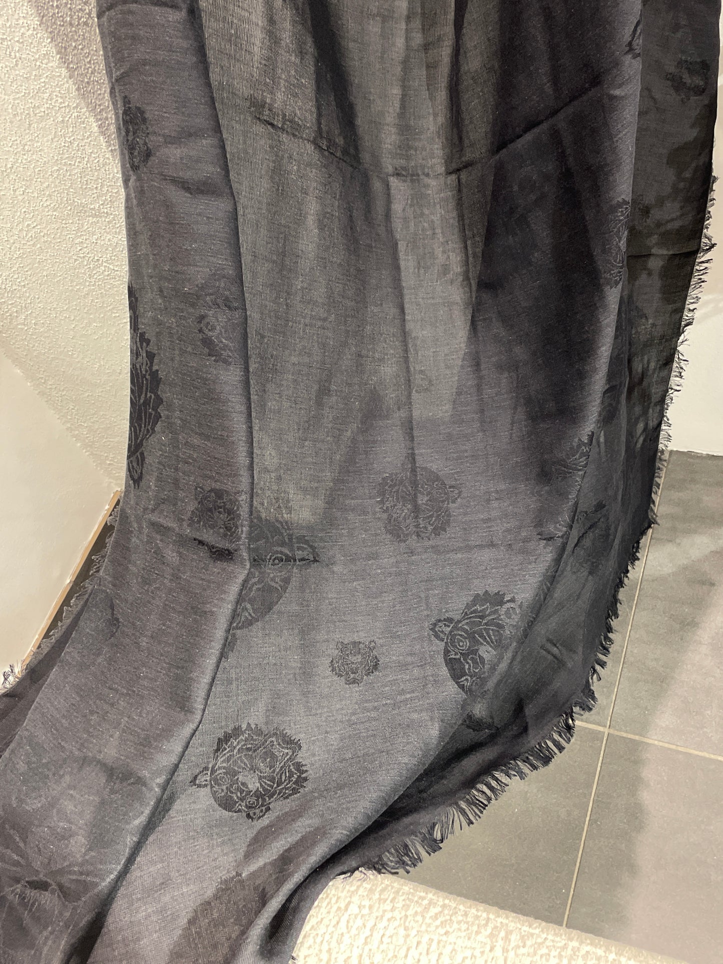 Kenzo - scarf - 143x143 cm