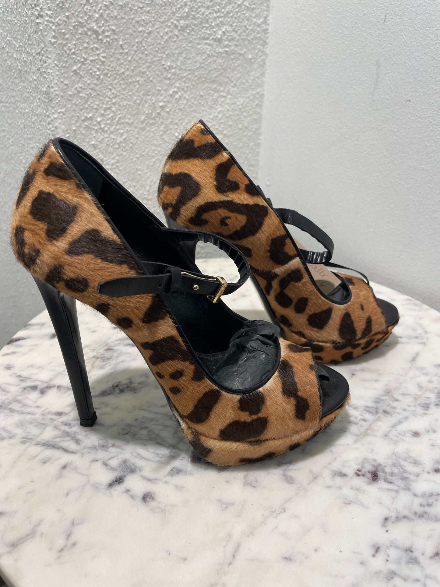 Roberto Cavalli Leopard Print Ponyhair Peep-Toe Platform Pumps - 36