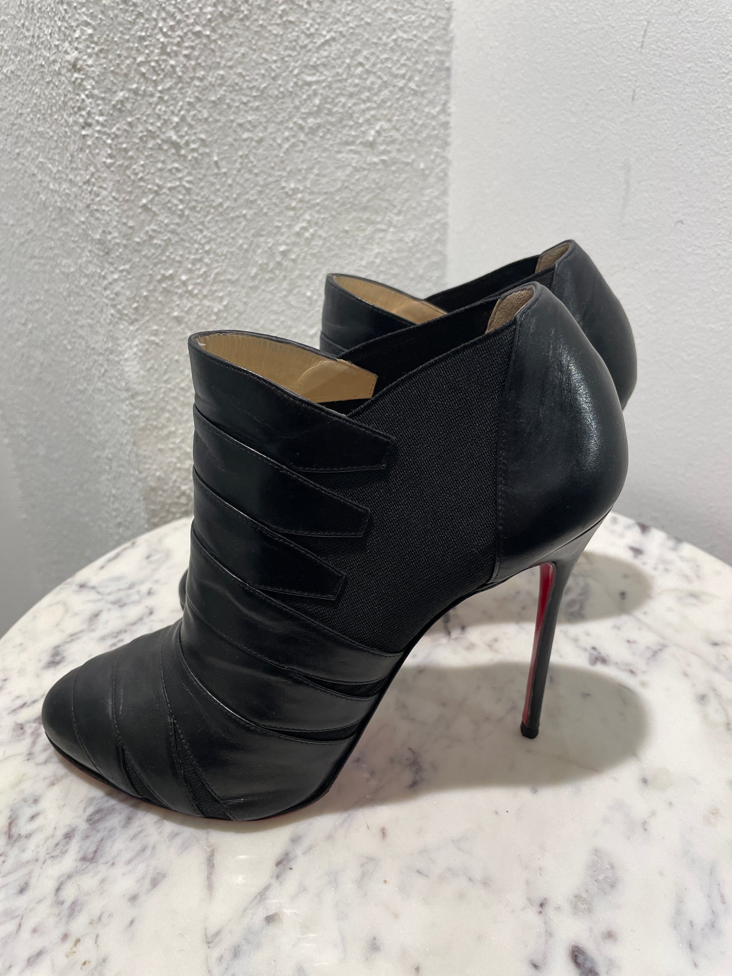 Christian Louboutin Vintage Lina 100 Leather Ankle Boots - 40