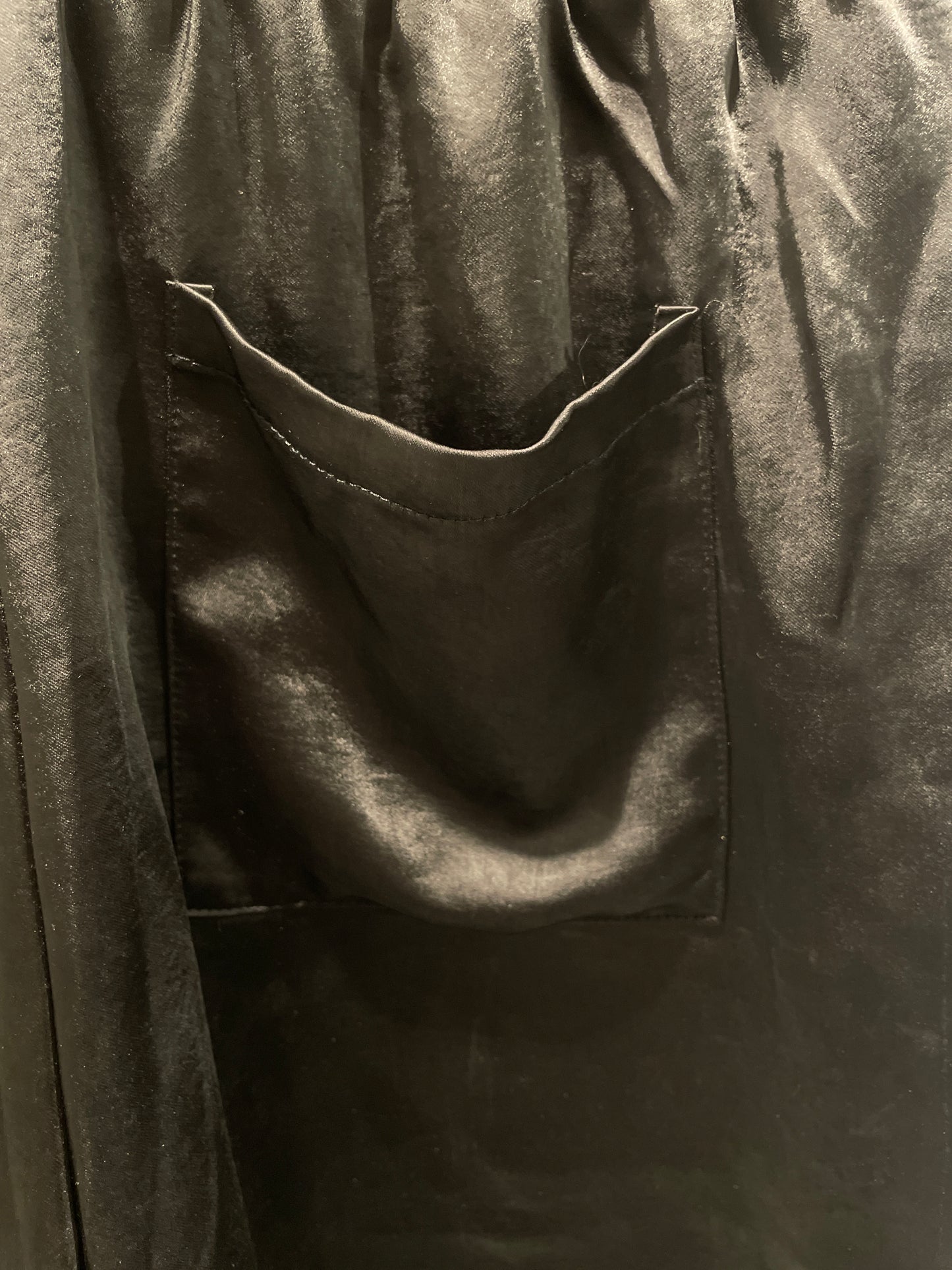 Sundarbay - Shorts - Black Satin - S - Medinas Wardrobe