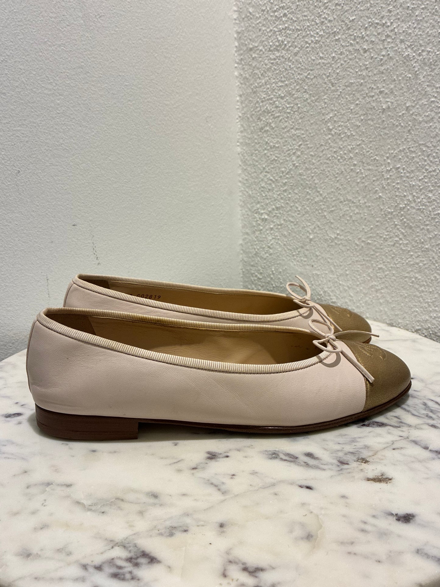 Chanel Ballerinas - Special Pair - Rose/Nude & Gold Toe - Size 38,5C