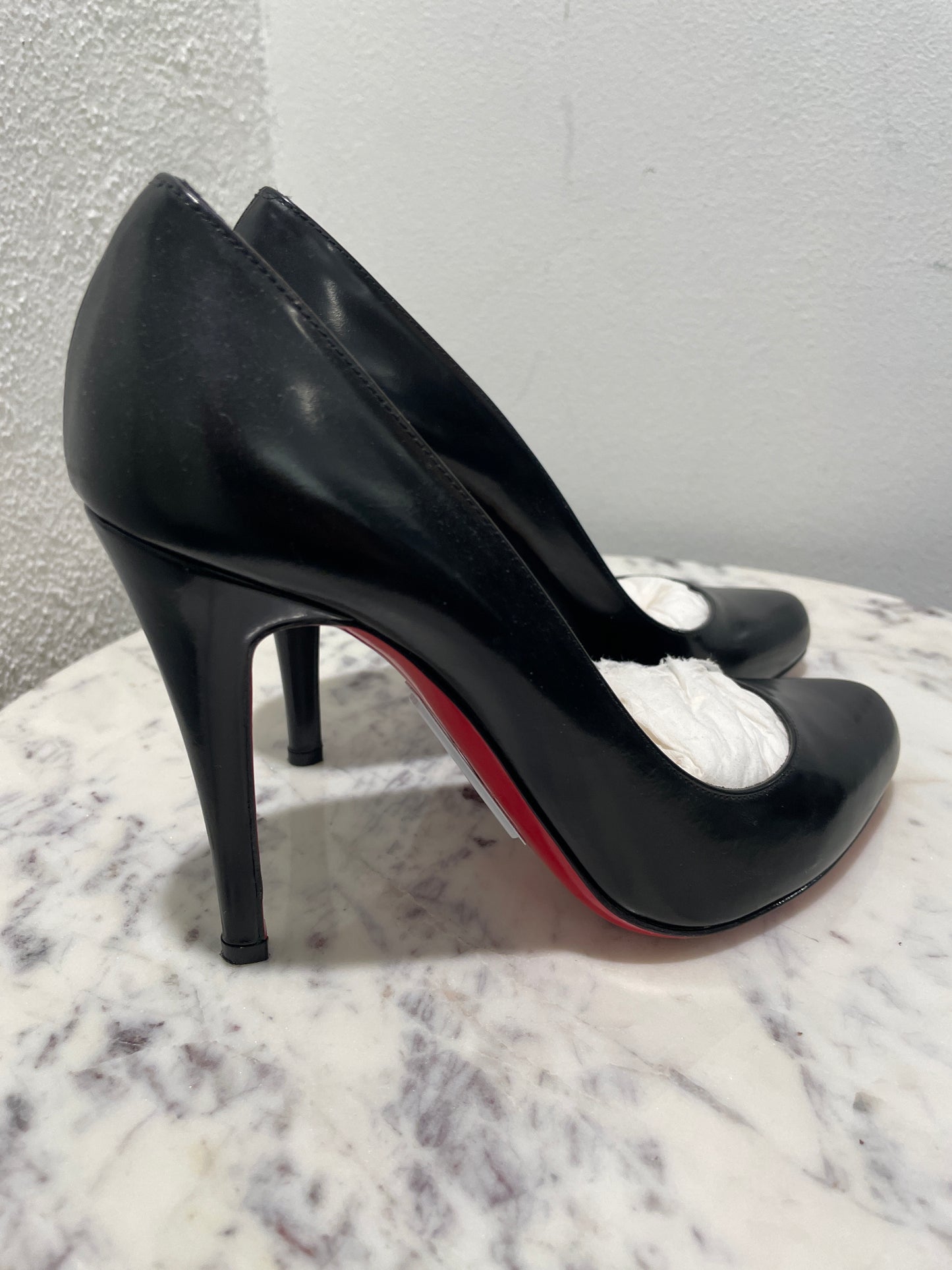 Christian Louboutin Decollete 868 Pumps in Black Leather – 37,5